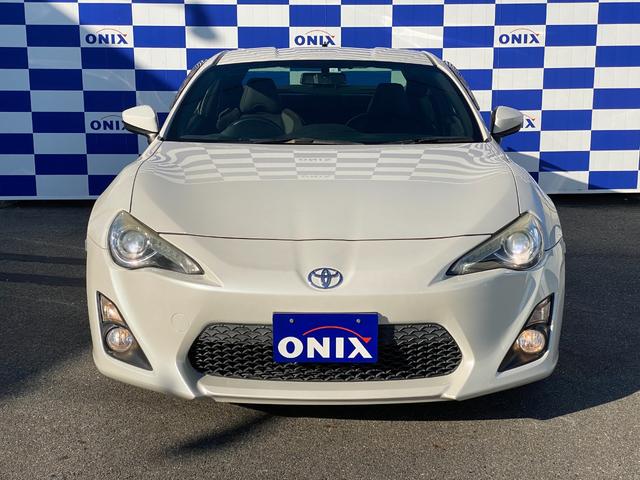 ８６ ＧＴリミテッド　純正ナビ／フルセグ／Ｂカメラ／Ｂｌｕｅｔｏｏｔｈ／シートヒーター／ＨＩＤヘッド／フォグランプ／スマートキー／プッシュスタート／１７インチアルミホイール／（6枚目）