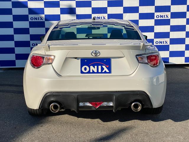 ８６ ＧＴリミテッド　純正ナビ／フルセグ／Ｂカメラ／Ｂｌｕｅｔｏｏｔｈ／シートヒーター／ＨＩＤヘッド／フォグランプ／スマートキー／プッシュスタート／１７インチアルミホイール／（7枚目）