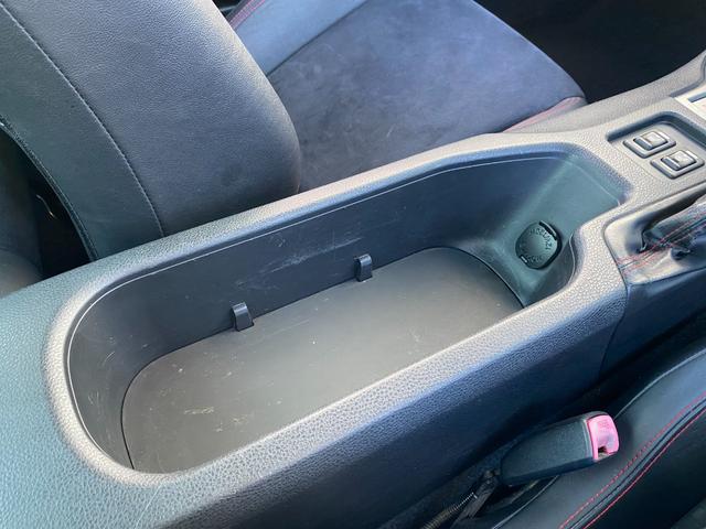 ８６ ＧＴリミテッド　純正ナビ／フルセグ／Ｂカメラ／Ｂｌｕｅｔｏｏｔｈ／シートヒーター／ＨＩＤヘッド／フォグランプ／スマートキー／プッシュスタート／１７インチアルミホイール／（42枚目）