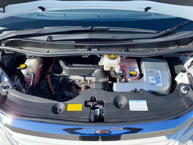 ヴェルファイアハイブリッド ＺＲ　Ｇエディション　純正８型ナビ／フルセグ／全方カメラ／Ｂｌｕｅｔｏｏｔｈ／Ｒモニタ／両側パワスラ／モデリスタエアロ／パワーバックドア／Ｗサンルーフ／アルミホイール／クルーズコントロール（68枚目）