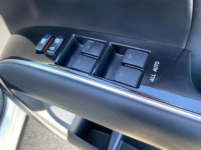 当店では在庫台数常時８０台展示！『フラット７』『ＫｅｅＰｅｒ』併設店のオニキス郡山北店へ新車、中古車の販売、リースをはじめ高価買取、コーティング、車検、ロードサービス、各ローン、各修理承っております