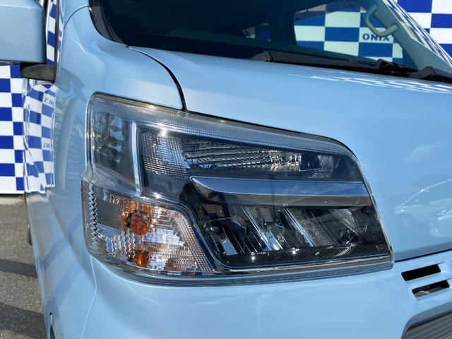 ハイゼットカーゴ スローパーＳＡ３　衝突軽減／ナビ／地デジＴＶ／Ｂカメラ／Ｂｌｕｅｔｏｏｔｈオーディオ／電動ウィンチ／車イス電動固定装置／ＬＥＤヘッドライト／オートマチックハイビーム／オートライト（10枚目）