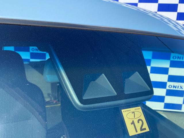 ハイゼットカーゴ スローパーＳＡ３　衝突軽減／ナビ／地デジＴＶ／Ｂカメラ／Ｂｌｕｅｔｏｏｔｈオーディオ／電動ウィンチ／車イス電動固定装置／ＬＥＤヘッドライト／オートマチックハイビーム／オートライト（11枚目）