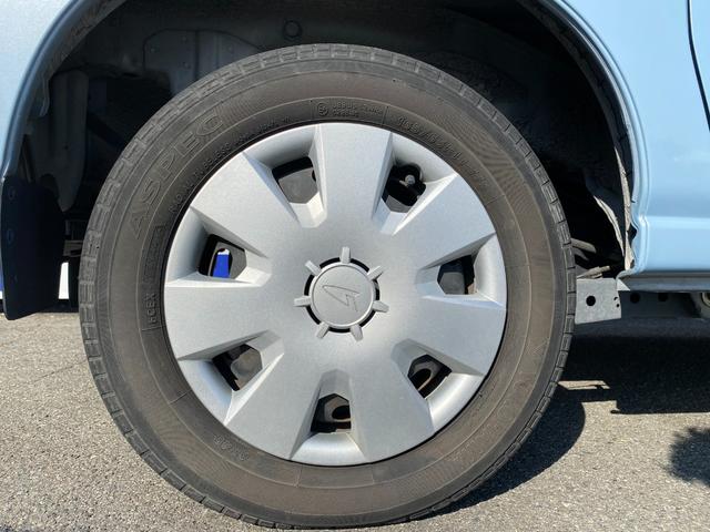 ハイゼットカーゴ スローパーＳＡ３　衝突軽減／ナビ／地デジＴＶ／Ｂカメラ／Ｂｌｕｅｔｏｏｔｈオーディオ／電動ウィンチ／車イス電動固定装置／ＬＥＤヘッドライト／オートマチックハイビーム／オートライト（16枚目）