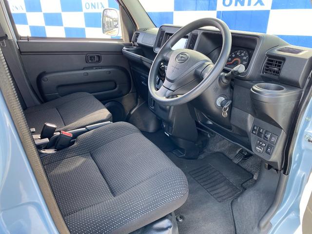 ハイゼットカーゴ スローパーＳＡ３　衝突軽減／ナビ／地デジＴＶ／Ｂカメラ／Ｂｌｕｅｔｏｏｔｈオーディオ／電動ウィンチ／車イス電動固定装置／ＬＥＤヘッドライト／オートマチックハイビーム／オートライト（17枚目）