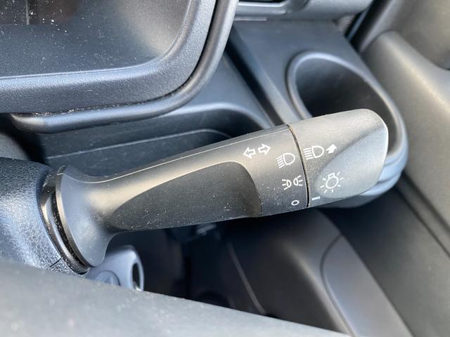 ハイゼットカーゴ スローパーＳＡ３　衝突軽減／ナビ／地デジＴＶ／Ｂカメラ／Ｂｌｕｅｔｏｏｔｈオーディオ／電動ウィンチ／車イス電動固定装置／ＬＥＤヘッドライト／オートマチックハイビーム／オートライト（29枚目）