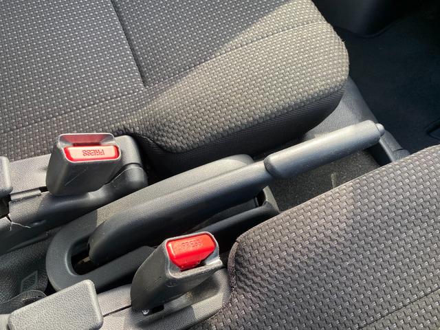 ハイゼットカーゴ スローパーＳＡ３　衝突軽減／ナビ／地デジＴＶ／Ｂカメラ／Ｂｌｕｅｔｏｏｔｈオーディオ／電動ウィンチ／車イス電動固定装置／ＬＥＤヘッドライト／オートマチックハイビーム／オートライト（43枚目）