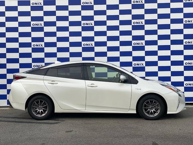 プリウス Sセーフティプラス 衝突軽減/9型ナビ/フルセグ/Bカメラ/Bluetooth/追従クルコン/ヘッドアップディスプレイ/オートマチックハイビーム/パーキングアシスト/スマートキー/プッシュスタート(8枚目)