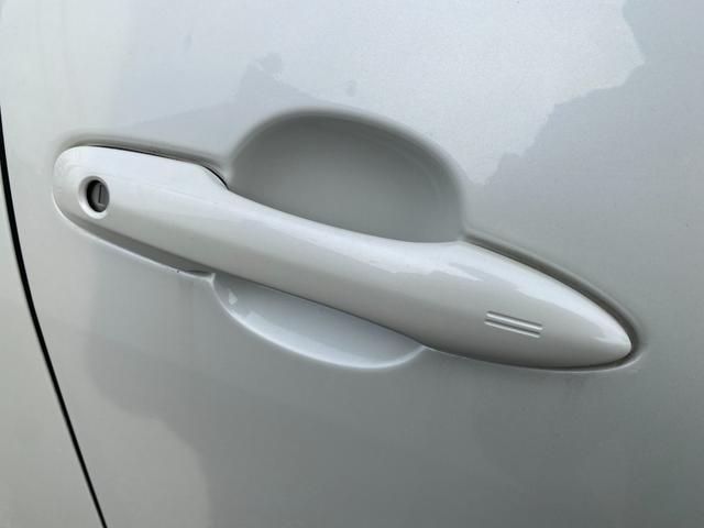 プリウス Sセーフティプラス 衝突軽減/9型ナビ/フルセグ/Bカメラ/Bluetooth/追従クルコン/ヘッドアップディスプレイ/オートマチックハイビーム/パーキングアシスト/スマートキー/プッシュスタート(13枚目)