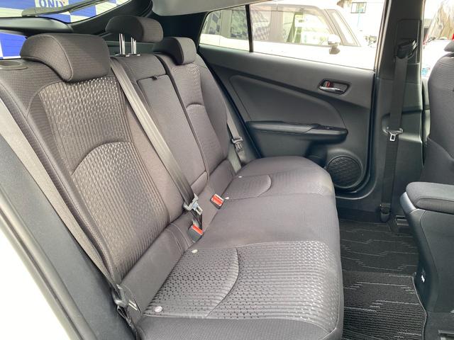 プリウス Sセーフティプラス 衝突軽減/9型ナビ/フルセグ/Bカメラ/Bluetooth/追従クルコン/ヘッドアップディスプレイ/オートマチックハイビーム/パーキングアシスト/スマートキー/プッシュスタート(28枚目)