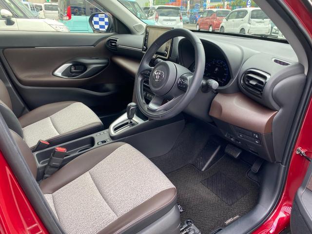 ヤリスクロス ハイブリッドZ 衝突軽減/ナビ/フルセグ/Bカメラ/Bluetooth/シートヒーター/LEDヘッドランプ/レーダークルーズコントロール/ハーフレザーシート/パワーシート/スマートキー/プッシュスタート(20枚目)