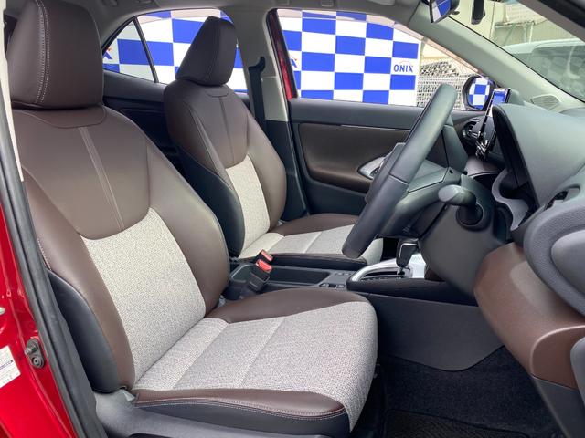 ヤリスクロス ハイブリッドZ 衝突軽減/ナビ/フルセグ/Bカメラ/Bluetooth/シートヒーター/LEDヘッドランプ/レーダークルーズコントロール/ハーフレザーシート/パワーシート/スマートキー/プッシュスタート(24枚目)