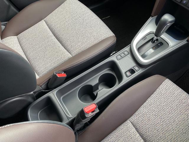 ヤリスクロス ハイブリッドZ 衝突軽減/ナビ/フルセグ/Bカメラ/Bluetooth/シートヒーター/LEDヘッドランプ/レーダークルーズコントロール/ハーフレザーシート/パワーシート/スマートキー/プッシュスタート(49枚目)