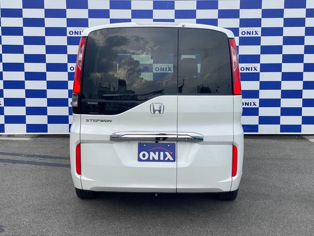 ステップワゴン G ホンダセンシング 衝突軽減/9型ナビ/フルセグ/Bカメラ/両側パワスラ/後席モニタ/Bluetoothオーディオ/舵角支援レーダークルーズコントロール/スマートキー/プッシュスタート(7枚目)