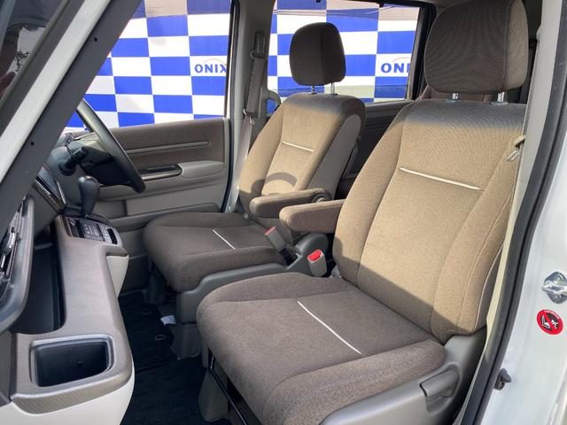 ステップワゴン G ホンダセンシング 衝突軽減/9型ナビ/フルセグ/Bカメラ/両側パワスラ/後席モニタ/Bluetoothオーディオ/舵角支援レーダークルーズコントロール/スマートキー/プッシュスタート(25枚目)