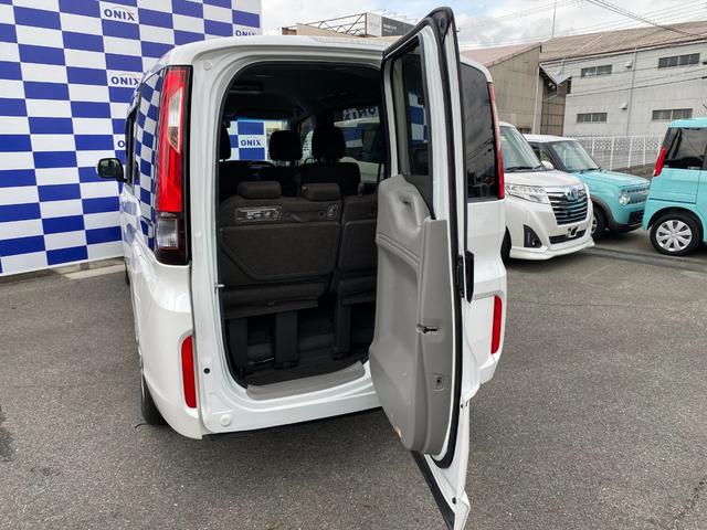 ステップワゴン G ホンダセンシング 衝突軽減/9型ナビ/フルセグ/Bカメラ/両側パワスラ/後席モニタ/Bluetoothオーディオ/舵角支援レーダークルーズコントロール/スマートキー/プッシュスタート(32枚目)