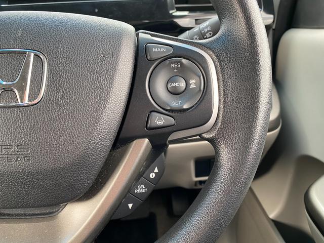 ステップワゴン G ホンダセンシング 衝突軽減/9型ナビ/フルセグ/Bカメラ/両側パワスラ/後席モニタ/Bluetoothオーディオ/舵角支援レーダークルーズコントロール/スマートキー/プッシュスタート(34枚目)