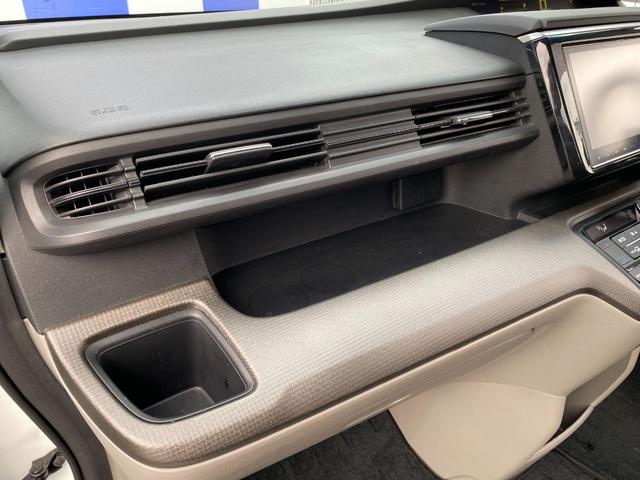 ステップワゴン G ホンダセンシング 衝突軽減/9型ナビ/フルセグ/Bカメラ/両側パワスラ/後席モニタ/Bluetoothオーディオ/舵角支援レーダークルーズコントロール/スマートキー/プッシュスタート(51枚目)