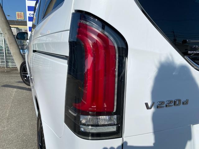 Vクラス V220d AMGラインパッケージ 新車保証継承/ドライビングアシスタンスパッケージ/360°カメラシステム/フリップダウンモニター/両側電動スライドドア/アクティブレーンキーピングアシスト/アダプティブブレーキアシスト(15枚目)