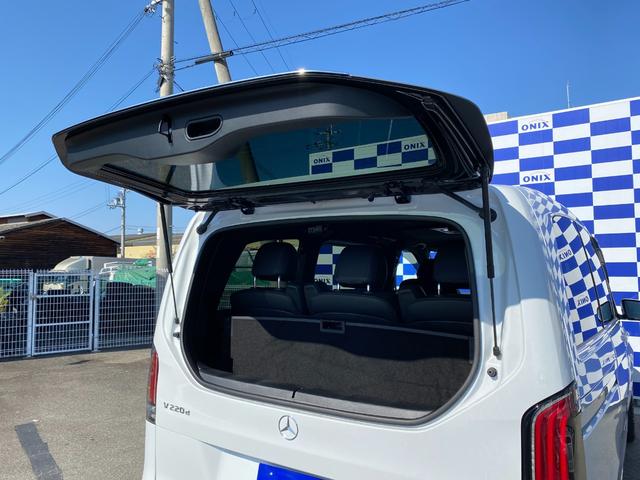 Vクラス V220d AMGラインパッケージ 新車保証継承/ドライビングアシスタンスパッケージ/360°カメラシステム/フリップダウンモニター/両側電動スライドドア/アクティブレーンキーピングアシスト/アダプティブブレーキアシスト(31枚目)