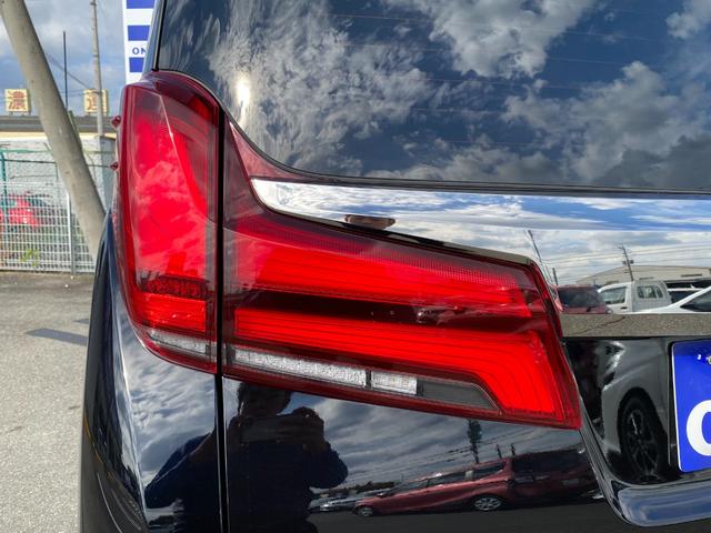 アルファードハイブリッド S タイプゴールドII モデリスタエアロ/メーカーナビ/Rモニター/両側パワスラ/Pバックドア/フルセグTV/バックカメラ/Bluetoothオーディオ/デジタルインナーミラー/レーダークルーズコントロール/ムーンルーフ(13枚目)