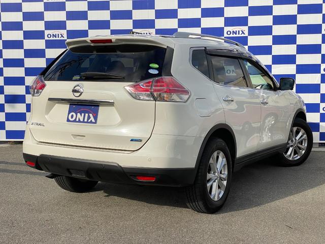 エクストレイル ２０Ｘｔ　エマージェンシーブレーキパッケージ　衝突軽減／ナビ／フルセグ／全方向カメラ／Ｂｌｕｅｔｏｏｔｈ／クルコン／シートヒーター／パワーバックドア／スマートキー／プッシュスタート／ルーフレール／ＨＩＤヘッドライト／フォグライト（2枚目）