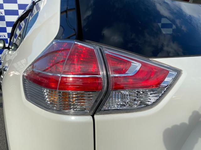 エクストレイル ２０Ｘｔ　エマージェンシーブレーキパッケージ　衝突軽減／ナビ／フルセグ／全方向カメラ／Ｂｌｕｅｔｏｏｔｈ／クルコン／シートヒーター／パワーバックドア／スマートキー／プッシュスタート／ルーフレール／ＨＩＤヘッドライト／フォグライト（16枚目）