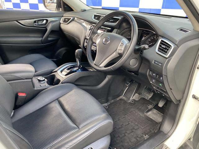 エクストレイル ２０Ｘｔ　エマージェンシーブレーキパッケージ　衝突軽減／ナビ／フルセグ／全方向カメラ／Ｂｌｕｅｔｏｏｔｈ／クルコン／シートヒーター／パワーバックドア／スマートキー／プッシュスタート／ルーフレール／ＨＩＤヘッドライト／フォグライト（21枚目）