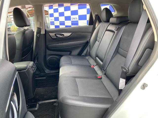 エクストレイル ２０Ｘｔ　エマージェンシーブレーキパッケージ　衝突軽減／ナビ／フルセグ／全方向カメラ／Ｂｌｕｅｔｏｏｔｈ／クルコン／シートヒーター／パワーバックドア／スマートキー／プッシュスタート／ルーフレール／ＨＩＤヘッドライト／フォグライト（28枚目）