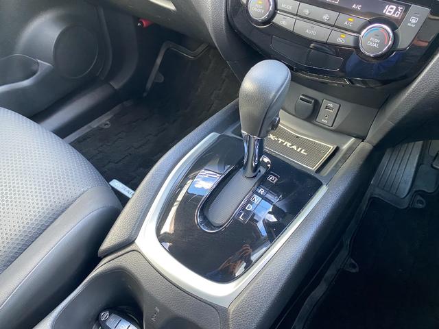 エクストレイル ２０Ｘｔ　エマージェンシーブレーキパッケージ　衝突軽減／ナビ／フルセグ／全方向カメラ／Ｂｌｕｅｔｏｏｔｈ／クルコン／シートヒーター／パワーバックドア／スマートキー／プッシュスタート／ルーフレール／ＨＩＤヘッドライト／フォグライト（40枚目）