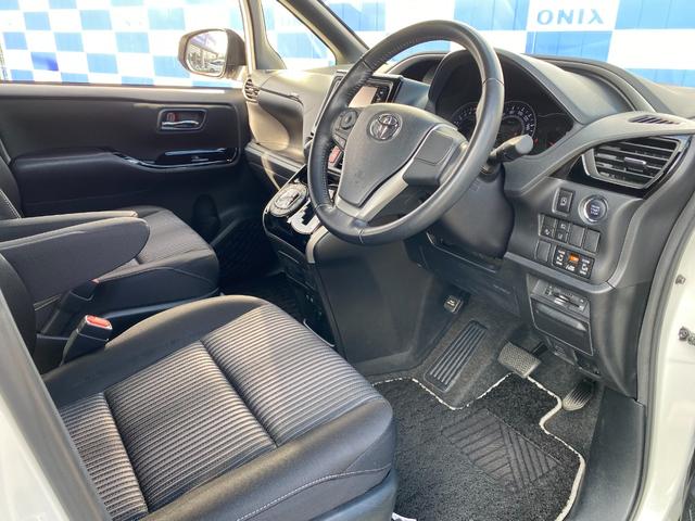 ヴォクシー ＺＳ　煌　衝突軽減／純正ナビ／フルセグ／Ｂカメラ／Ｒモニター／両側パワスラ／Ｂｌｕｅｔｏｏｔｈオーディオ／リアエアコン／クルーズコントロール／ＬＥＤヘッドライト／フォグランプ／スマートキー／プッシュスタート（21枚目）