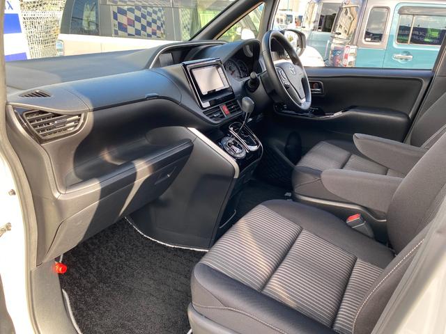 ヴォクシー ＺＳ　煌　衝突軽減／純正ナビ／フルセグ／Ｂカメラ／Ｒモニター／両側パワスラ／Ｂｌｕｅｔｏｏｔｈオーディオ／リアエアコン／クルーズコントロール／ＬＥＤヘッドライト／フォグランプ／スマートキー／プッシュスタート（22枚目）