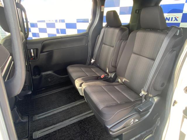 ヴォクシー ＺＳ　煌　衝突軽減／純正ナビ／フルセグ／Ｂカメラ／Ｒモニター／両側パワスラ／Ｂｌｕｅｔｏｏｔｈオーディオ／リアエアコン／クルーズコントロール／ＬＥＤヘッドライト／フォグランプ／スマートキー／プッシュスタート（28枚目）