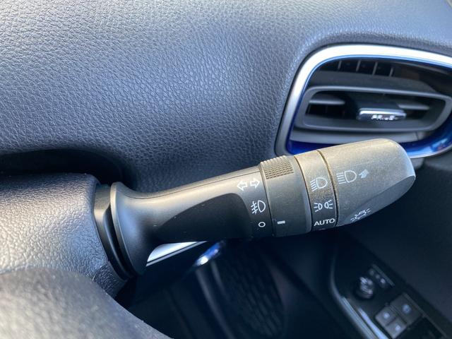 プリウス Ｓツーリングセレクション　衝突軽減／純正ナビ／フルセグ／Ｂカメラ／Ｂｌｕｅｔｏｏｔｈ／レーダークルーズコントロール／シートヒーター／ＬＥＤヘッドライト／フォグランプ／レザーシート／スマートキー／プッシュスタート／（38枚目）