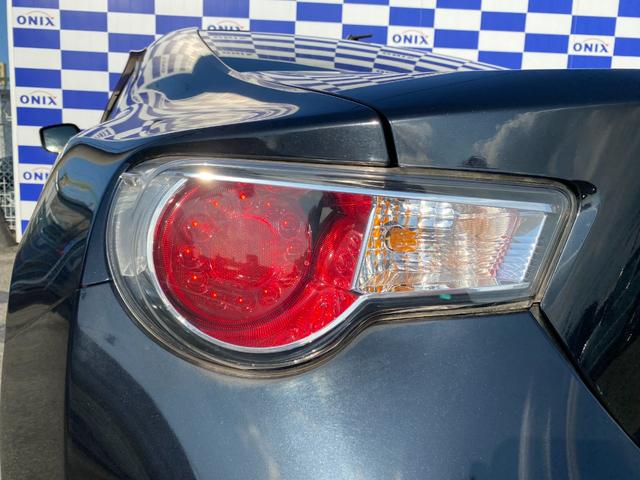 ８６ ＧＴ　６速ＭＴ車／スマートキー／プッシュスタート／ディスプレイオーディオ／ＨＩＤヘッドライト／フォグライト／純正アルミホイール／バッテリー新品／消耗品新品（14枚目）