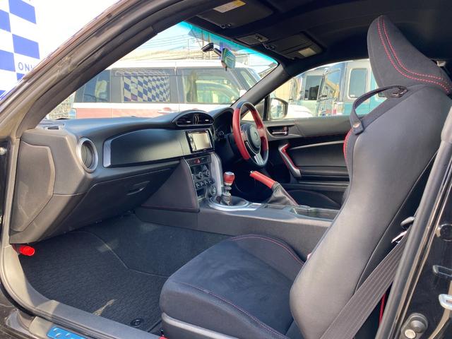８６ ＧＴ　６速ＭＴ車／スマートキー／プッシュスタート／ディスプレイオーディオ／ＨＩＤヘッドライト／フォグライト／純正アルミホイール／バッテリー新品／消耗品新品（20枚目）