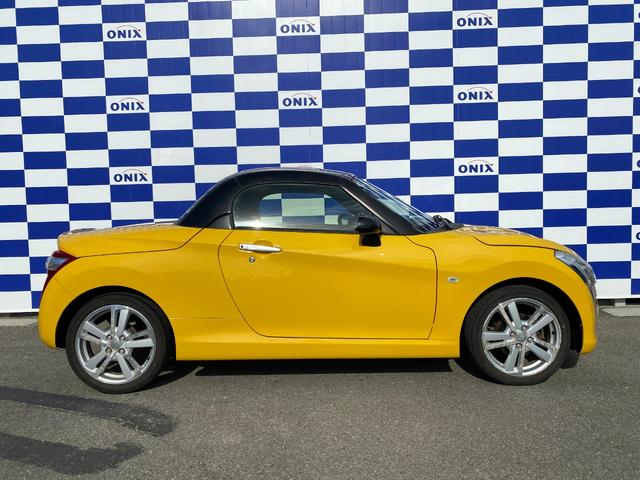 コペン ローブ 純正ナビ/フルセグTV/Bluetoothオーディオ/スマートキー/プッシュスタート/HIDヘッドライト/シートヒーター/純正アルミホイール/ETC(8枚目)