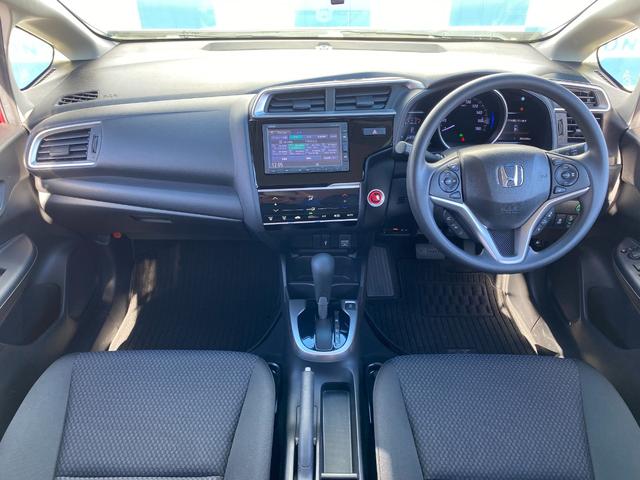 フィット 13G・F 衝突軽減/純正ナビ/Bカメラ/Bluetooth/レーダークルーズコントロール/スマートキー/プッシュスタート/レーンキープアシスト/ETC(3枚目)