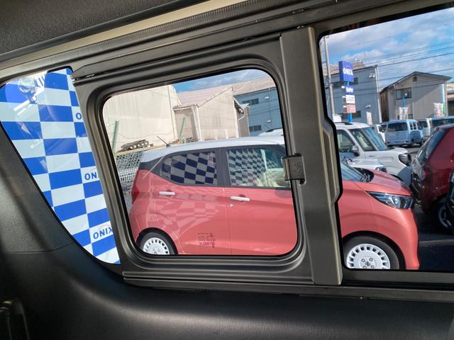 ���X�ł͍݌ɑ䐔�펞�W�O��W���I�w�t���b�g�V�x�w�j�����o�����x���ݓX�̃I�j�L�X�S�R�k�X�֐V�ԁA���ÎԂ̔̔��A���[�X���͂��ߍ�������A�R�[�e�B���O�A�Ԍ��A���[�h�T�[�r�X�A�e���[���A�e�C�������Ă���܂�