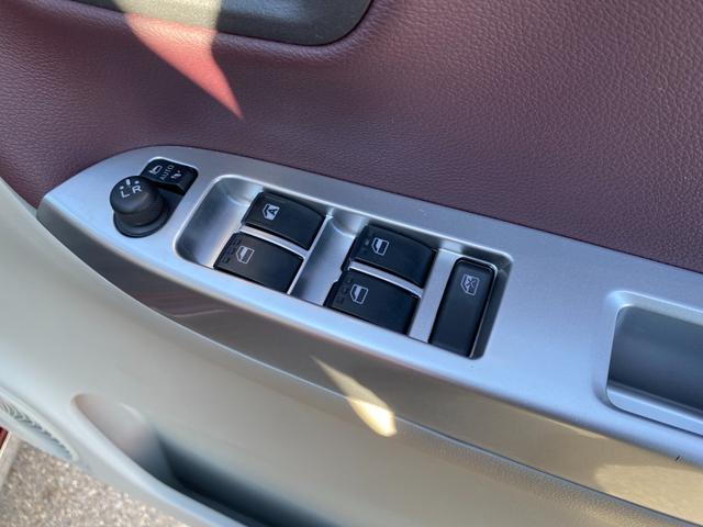 ���X�ł͍݌ɑ䐔�펞�W�O��W���I�w�t���b�g�V�x�w�j�����o�����x���ݓX�̃I�j�L�X�S�R�k�X�֐V�ԁA���ÎԂ̔̔��A���[�X���͂��ߍ�������A�R�[�e�B���O�A�Ԍ��A���[�h�T�[�r�X�A�e���[���A�e�C�������Ă���܂�