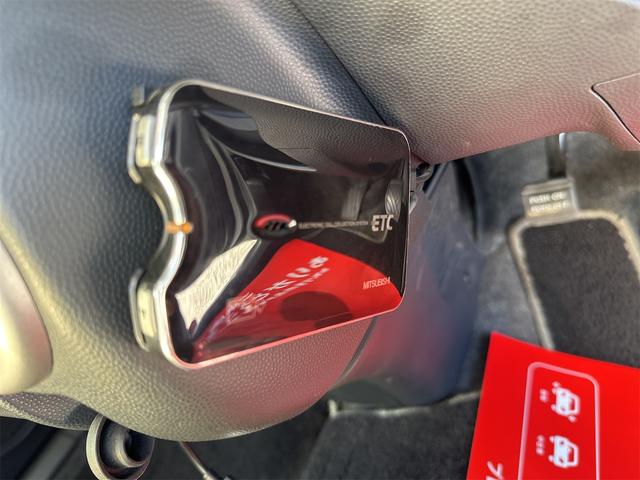 アルトラパン X ローダウン 車高調 リアアジャストラテラルロッド ミニライトホイール 社外エアークリーナー 10thアニバーサリーグリル フルセグナビ ウッドステアリング スマートキー 電動格納式ウインカーミラー(6枚目)