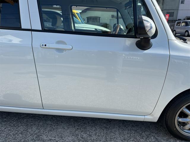 アルトラパン X ローダウン 車高調 リアアジャストラテラルロッド ミニライトホイール 社外エアークリーナー 10thアニバーサリーグリル フルセグナビ ウッドステアリング スマートキー 電動格納式ウインカーミラー(28枚目)