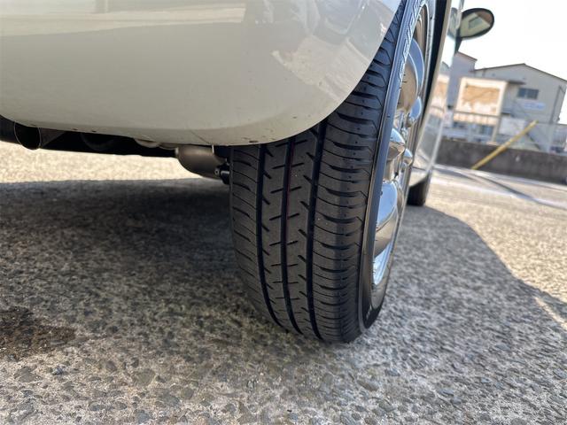 アルトラパン X ローダウン 車高調 リアアジャストラテラルロッド ミニライトホイール 社外エアークリーナー 10thアニバーサリーグリル フルセグナビ ウッドステアリング スマートキー 電動格納式ウインカーミラー(39枚目)