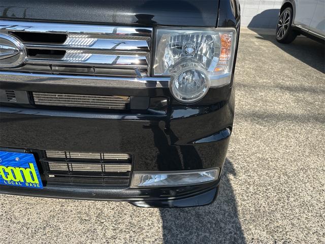 ムーヴコンテ カスタム　Ｇ　４ＷＤ　純正フルセグメモリーナビ　ＥＴＣ　アルミホイール　純正ＨＩＤ　スマートキー　本革ステアリング　オートエアコン　アイドリングストップ　電動格納式ミラー　ドアバイザー　禁煙車　ＩＳＯＦＩＸ（11枚目）