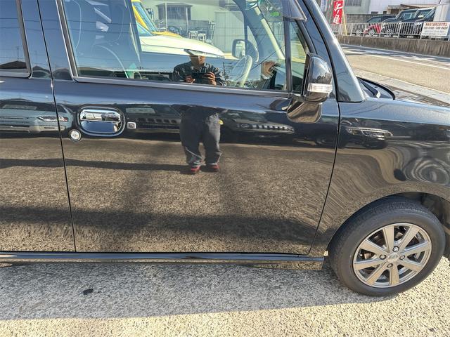 ムーヴコンテ カスタム　Ｇ　４ＷＤ　純正フルセグメモリーナビ　ＥＴＣ　アルミホイール　純正ＨＩＤ　スマートキー　本革ステアリング　オートエアコン　アイドリングストップ　電動格納式ミラー　ドアバイザー　禁煙車　ＩＳＯＦＩＸ（23枚目）