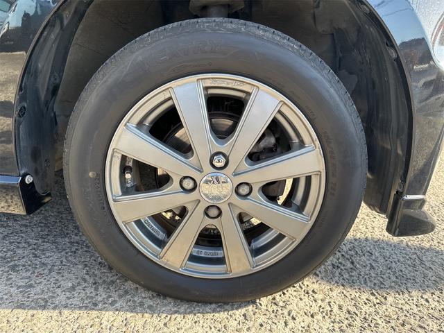 ムーヴコンテ カスタム　Ｇ　４ＷＤ　純正フルセグメモリーナビ　ＥＴＣ　アルミホイール　純正ＨＩＤ　スマートキー　本革ステアリング　オートエアコン　アイドリングストップ　電動格納式ミラー　ドアバイザー　禁煙車　ＩＳＯＦＩＸ（30枚目）