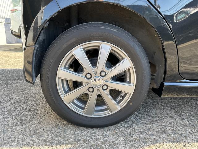 ムーヴコンテ カスタム　Ｇ　４ＷＤ　純正フルセグメモリーナビ　ＥＴＣ　アルミホイール　純正ＨＩＤ　スマートキー　本革ステアリング　オートエアコン　アイドリングストップ　電動格納式ミラー　ドアバイザー　禁煙車　ＩＳＯＦＩＸ（31枚目）