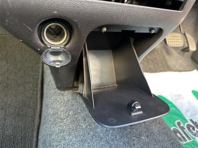 ムーヴコンテ カスタム　Ｇ　４ＷＤ　純正フルセグメモリーナビ　ＥＴＣ　アルミホイール　純正ＨＩＤ　スマートキー　本革ステアリング　オートエアコン　アイドリングストップ　電動格納式ミラー　ドアバイザー　禁煙車　ＩＳＯＦＩＸ（56枚目）