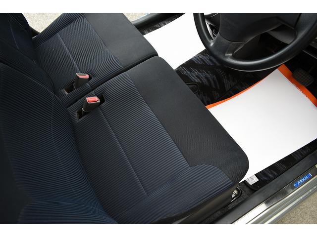 カスタム R ターボ ワンオーナー車 キーレスキー ディスチャージライト フォグランプ 純正15インチアルミホイール 純正CDオーディオ ドアミラーウインカー オートエアコン 純正フロアマット 純正サイドバイザー(15枚目)