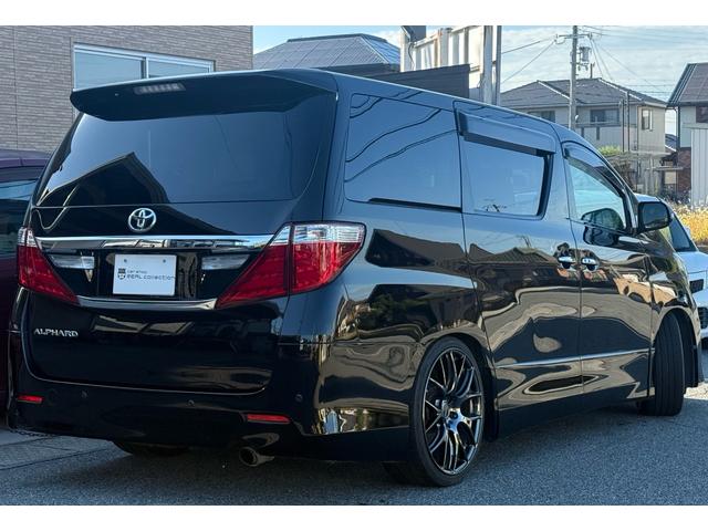 アルファード ２４０Ｓ　両側パワースライドドア　メーカーＯＰツインサンルーフ　アルパインナビ　アルパインフリップダウンモニター　ＨＯＭＵＲＡ２０インチホイール　地デジ　フルセグＴＶ　Ｂｌｕｅｔｏｏｔｈ　Ｂカメラ　ＥＴＣ（9枚目）